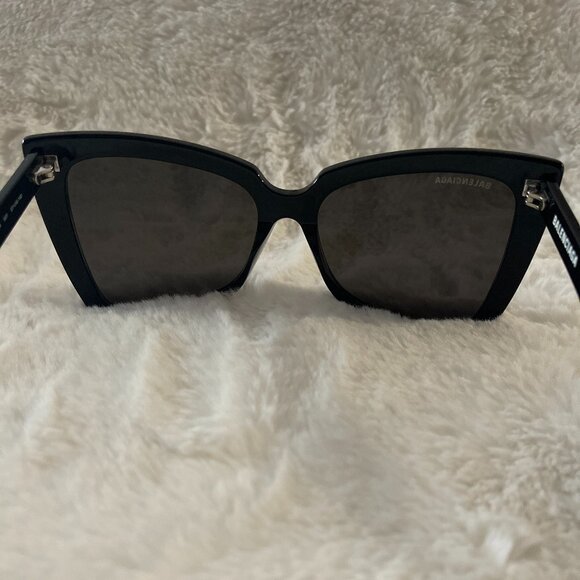 Balenciaga Black/Grey Butterfly Women\'s Sunglasses BB0174S 001 main image 13